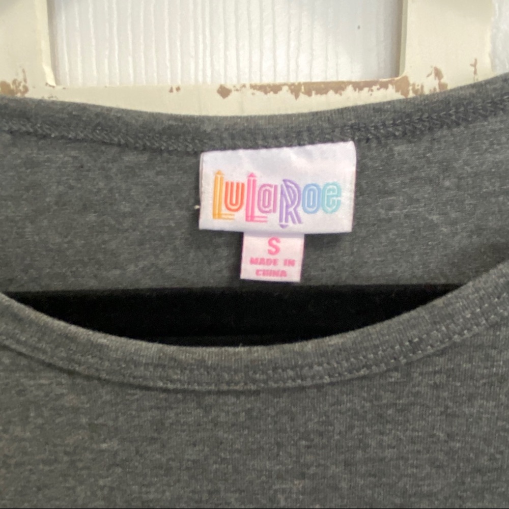 LuLaRoe- Irma Top - Picture 4 of 5